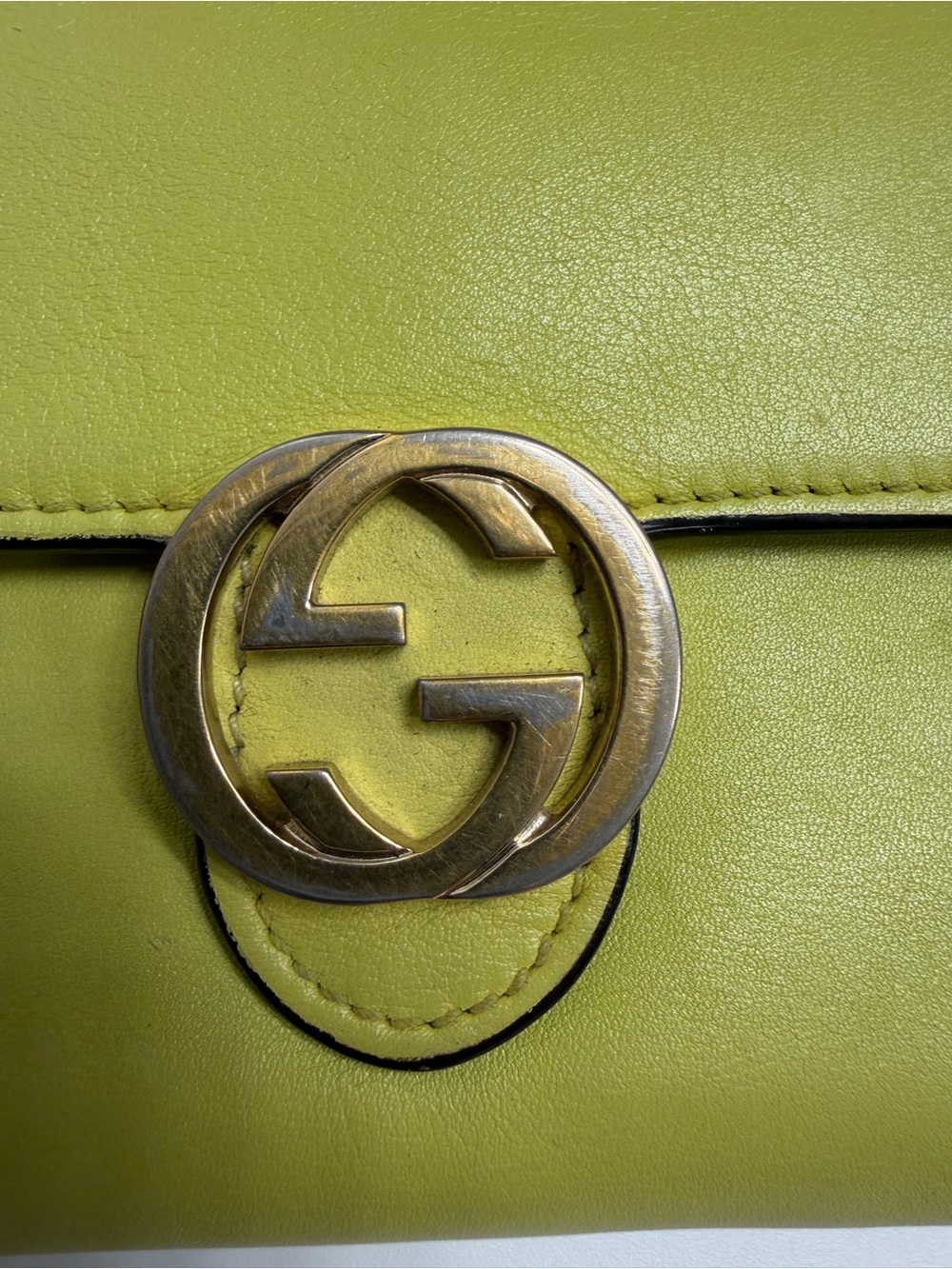 Gucci Lime Green Leather Wallet with Gold Interlocking G - Picture 12 of 13